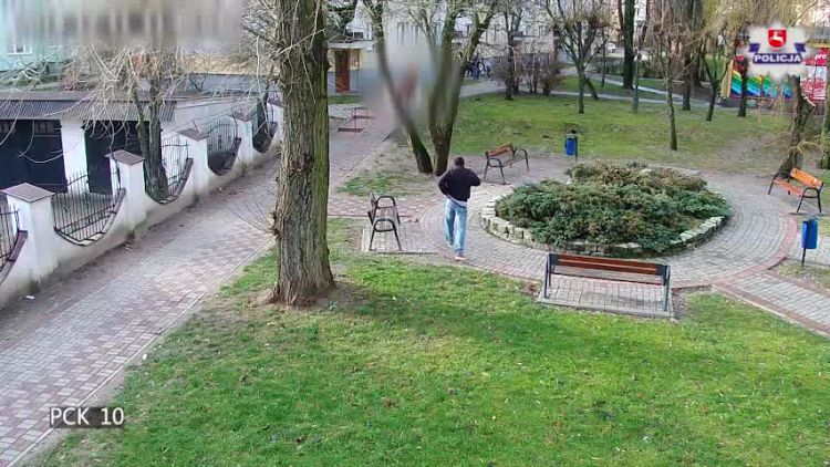 "Występ" 38-latka przed kamerą monitoringu