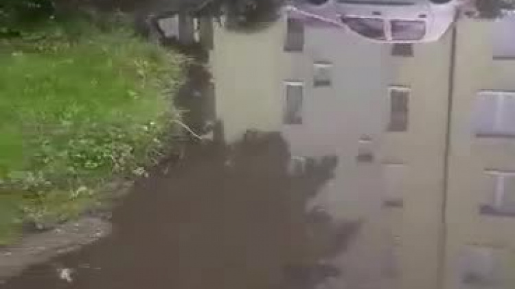 Ulica Poniatowskiego w Zamościu - krajobraz po ulewie 20 maja 2019